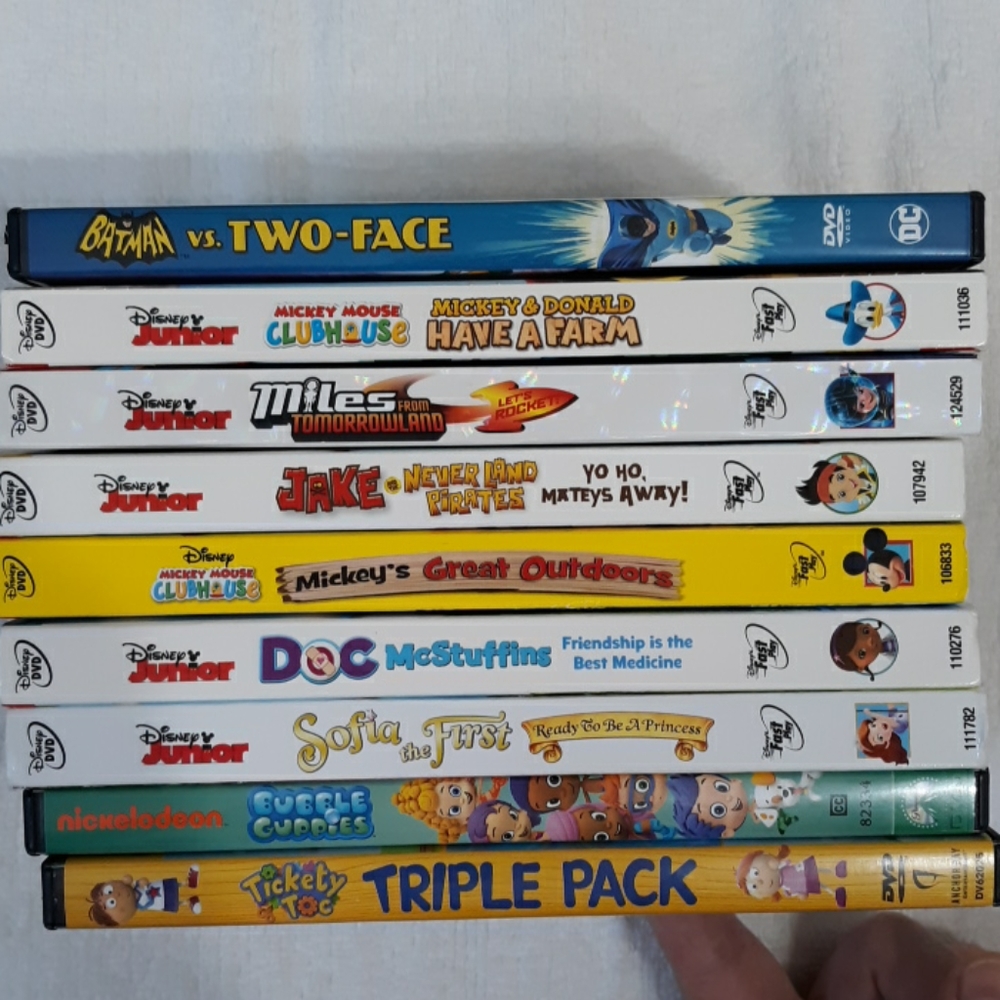 Disney, DC, Nick, kids DVD movie bundle